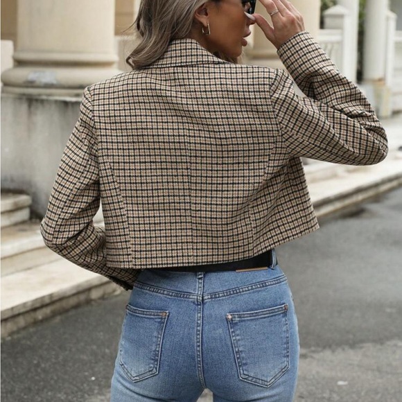 Plaid Cropped Jacket - Picture 2 of 3